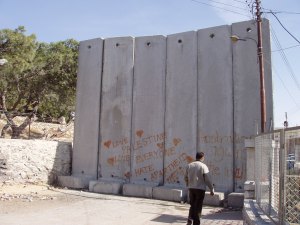 Gerusalemme, il muro in direzione di Betlemme.